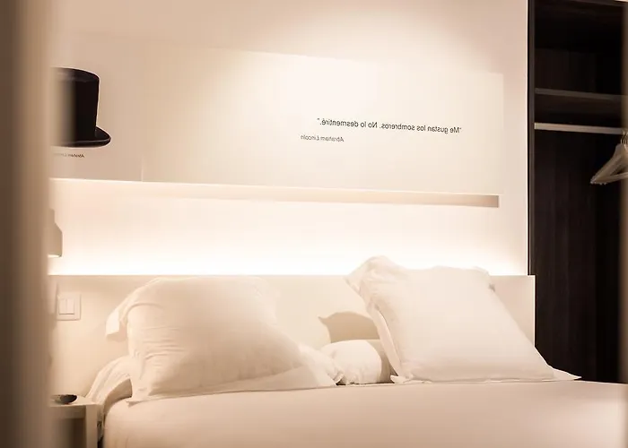 Sombrereria Rimbombin * Burgo